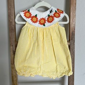 Vintage Style Baby Girl Gingham RomperEmbroidered Bee Flowers